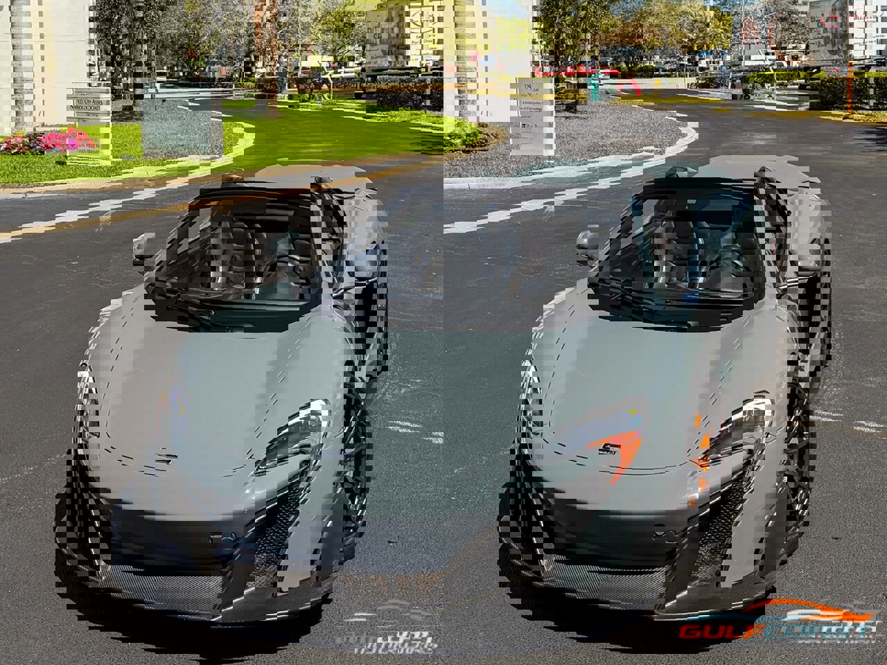 Used 2016 McLaren 675LT photo 10