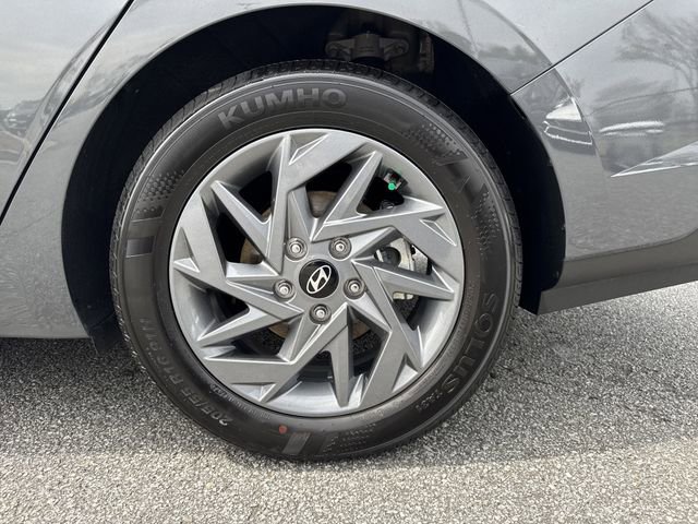 2025 Hyundai Elantra Blue