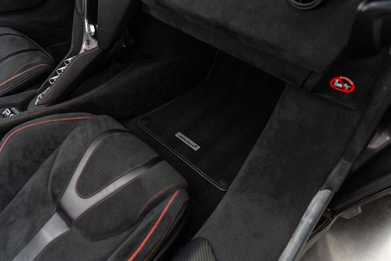 Used 2024 McLaren 750S Spider photo 79