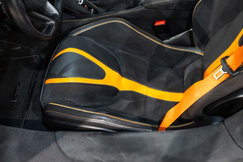Used 2018 McLaren 720S photo 21