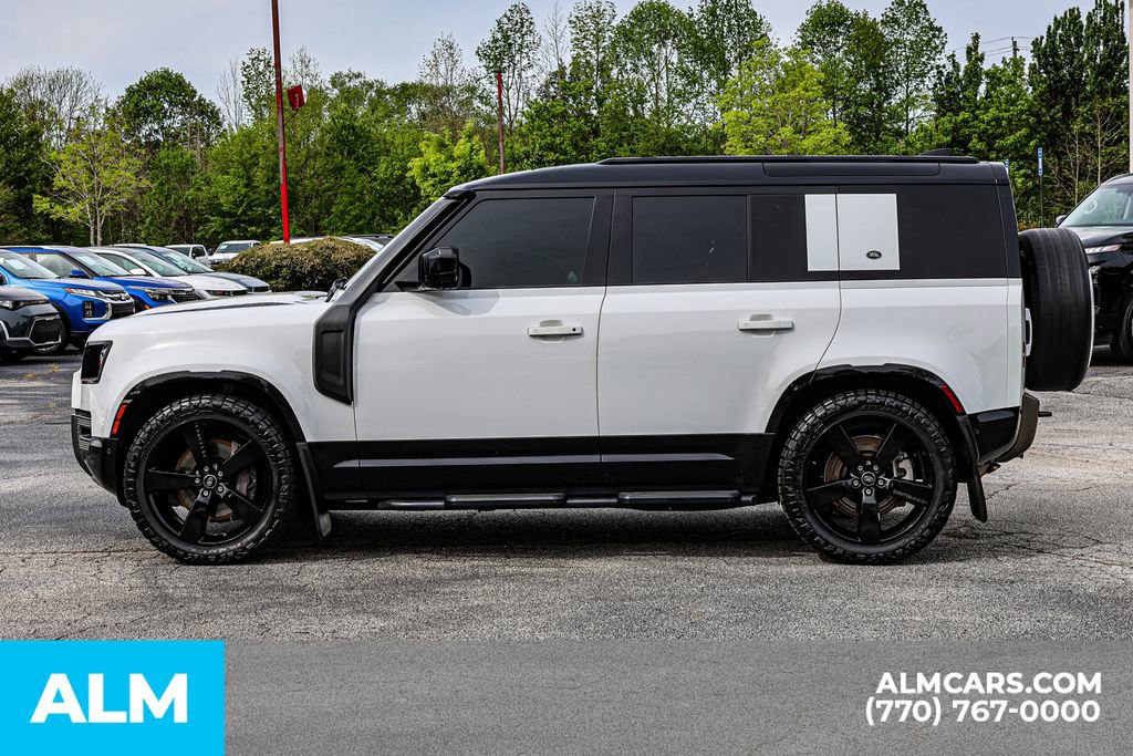 2022 Land Rover Defender 110 X-Dynamic SE