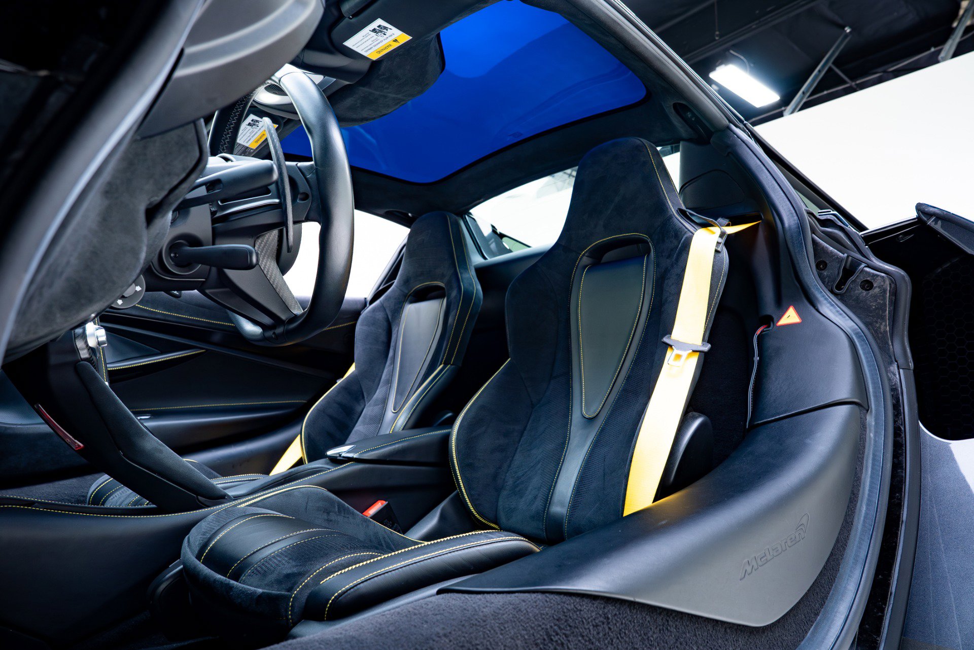 Used 2020 McLaren 720S Luxury photo 18