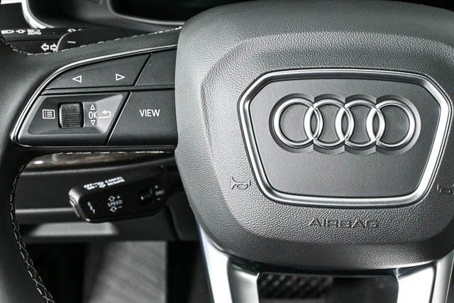 2025 Audi Q8 Premium