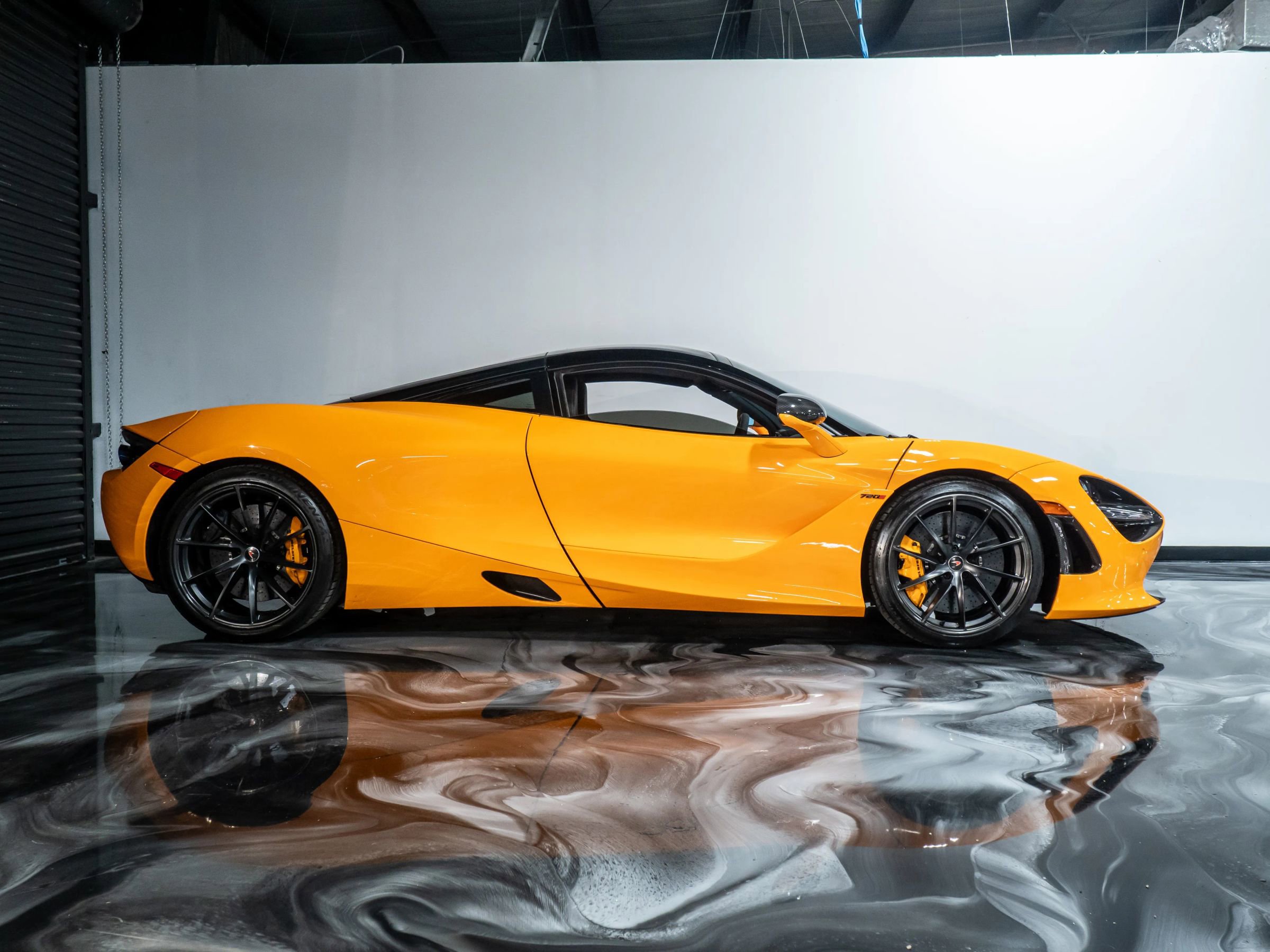 Used 2018 McLaren 720S Performance photo 8