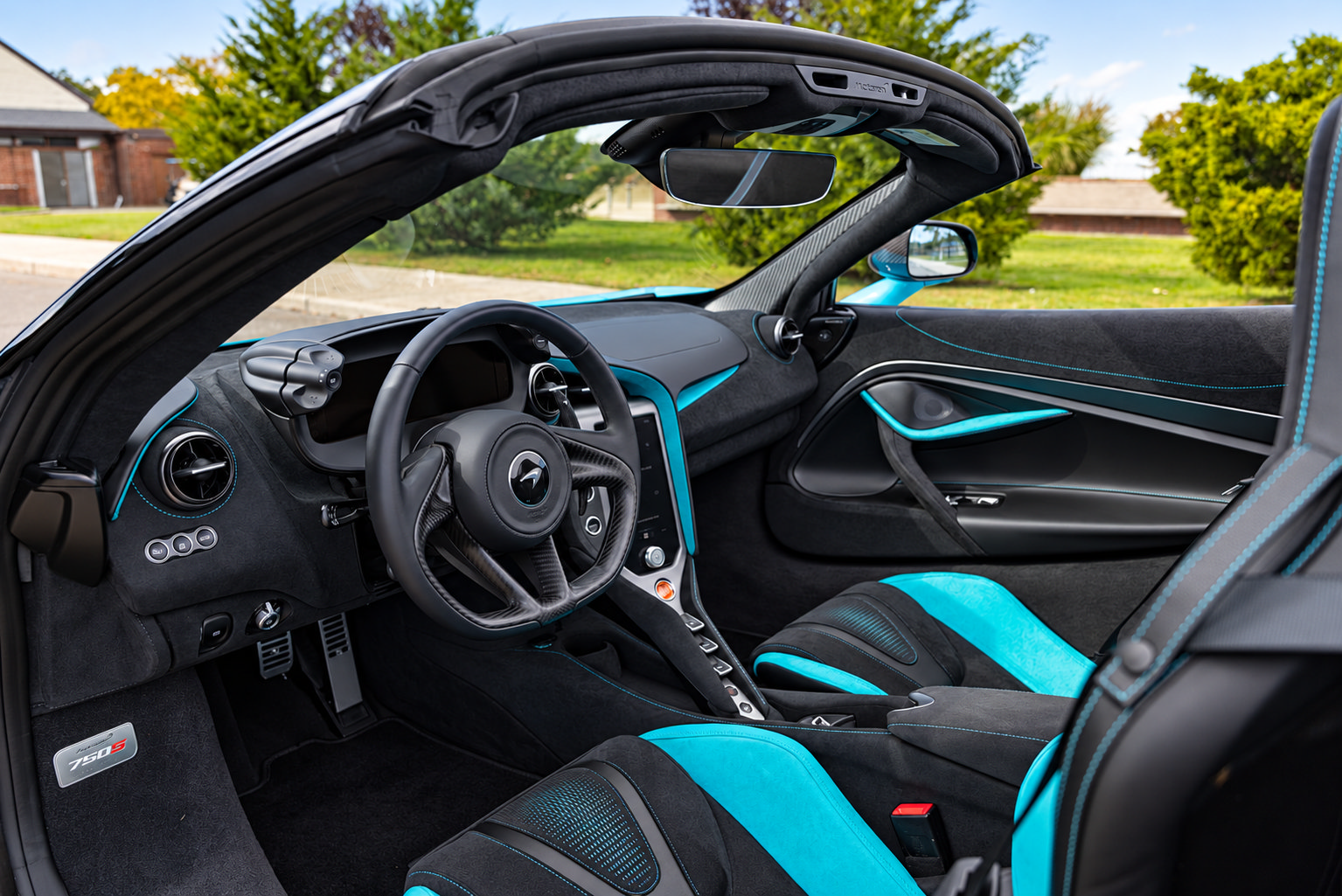 Used 2027 McLaren 750S Spider photo 12