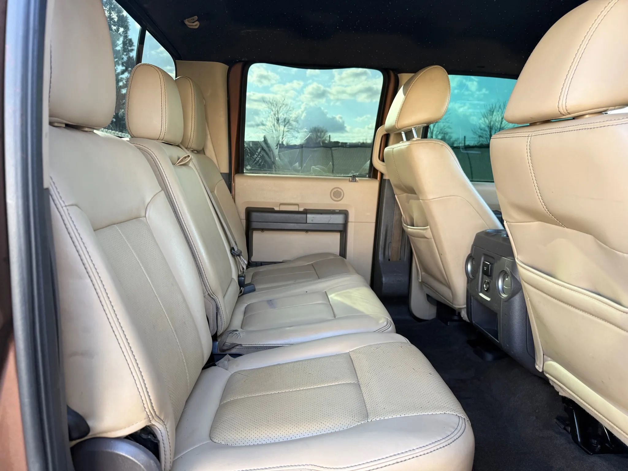 2011 Ford F250 Lariat