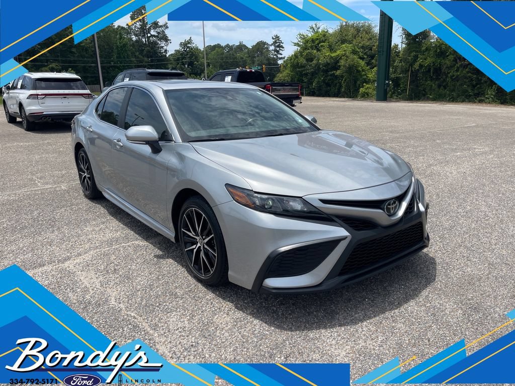Used 2024 Toyota Camry SE