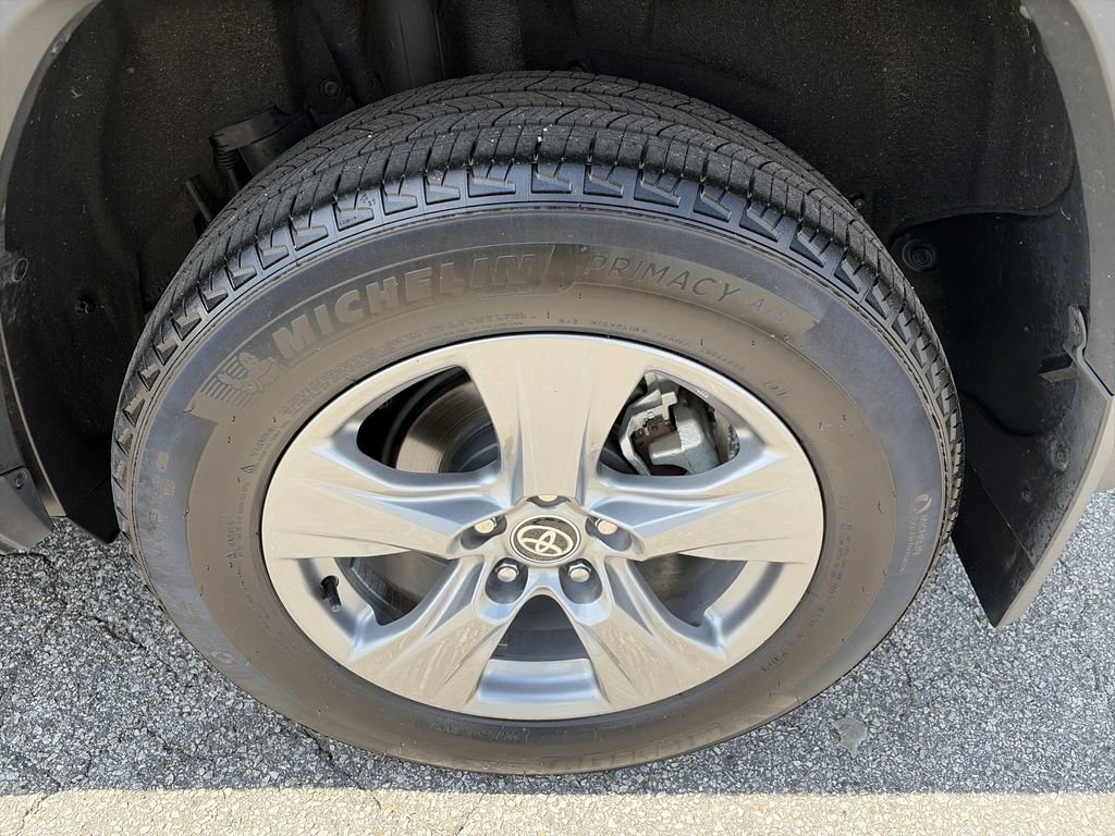 2024 Toyota Rav4 XLE