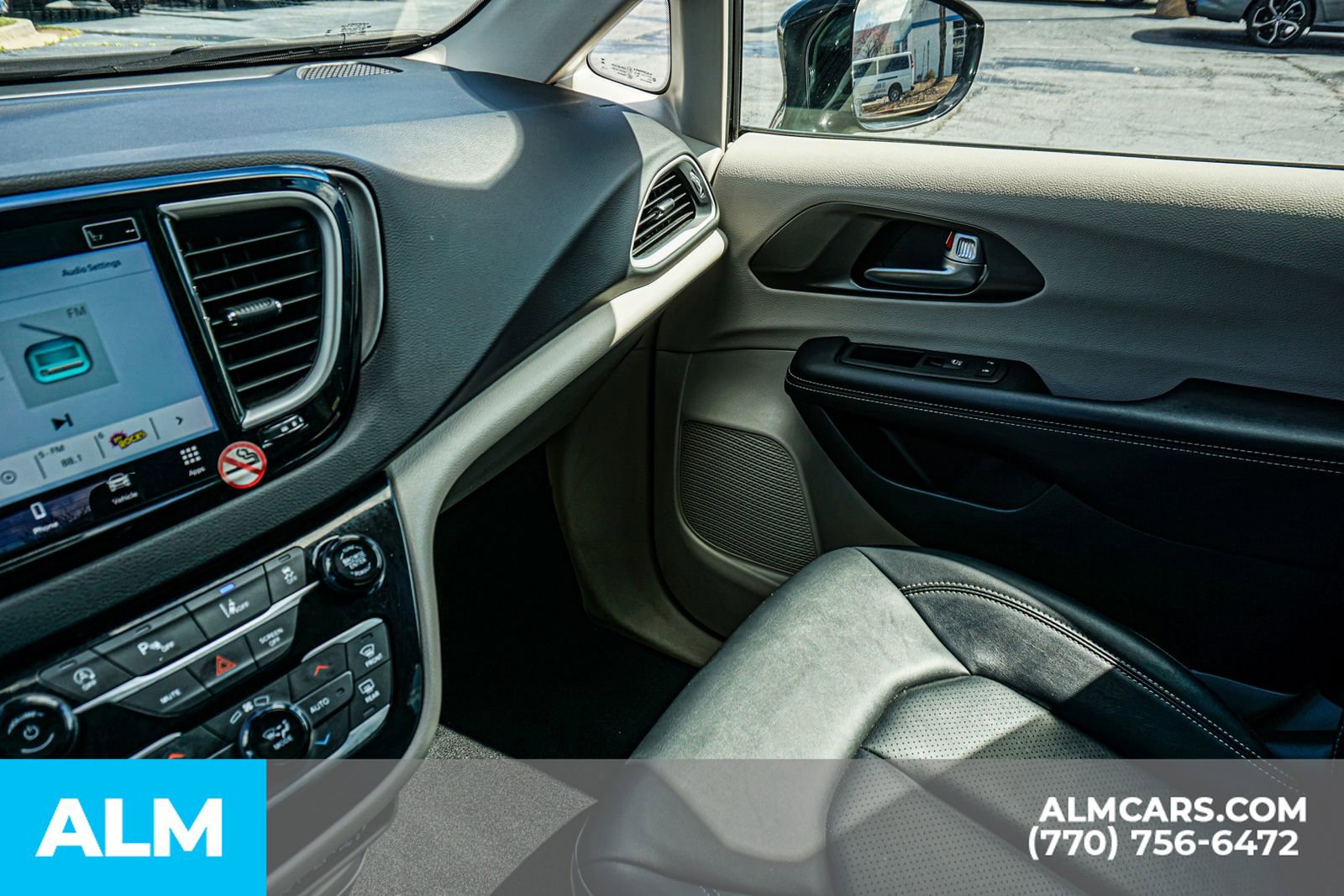 2024 Chrysler Pacifica Touring-L