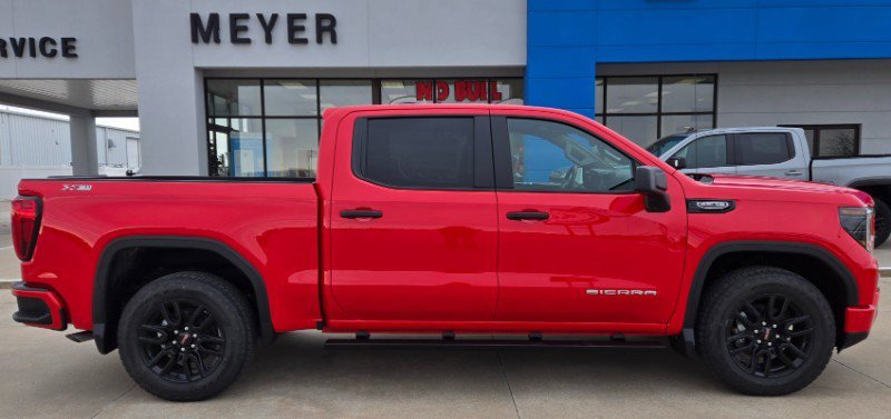 Used 2025 GMC Sierra 1500 Pro w/ Graphite Edition