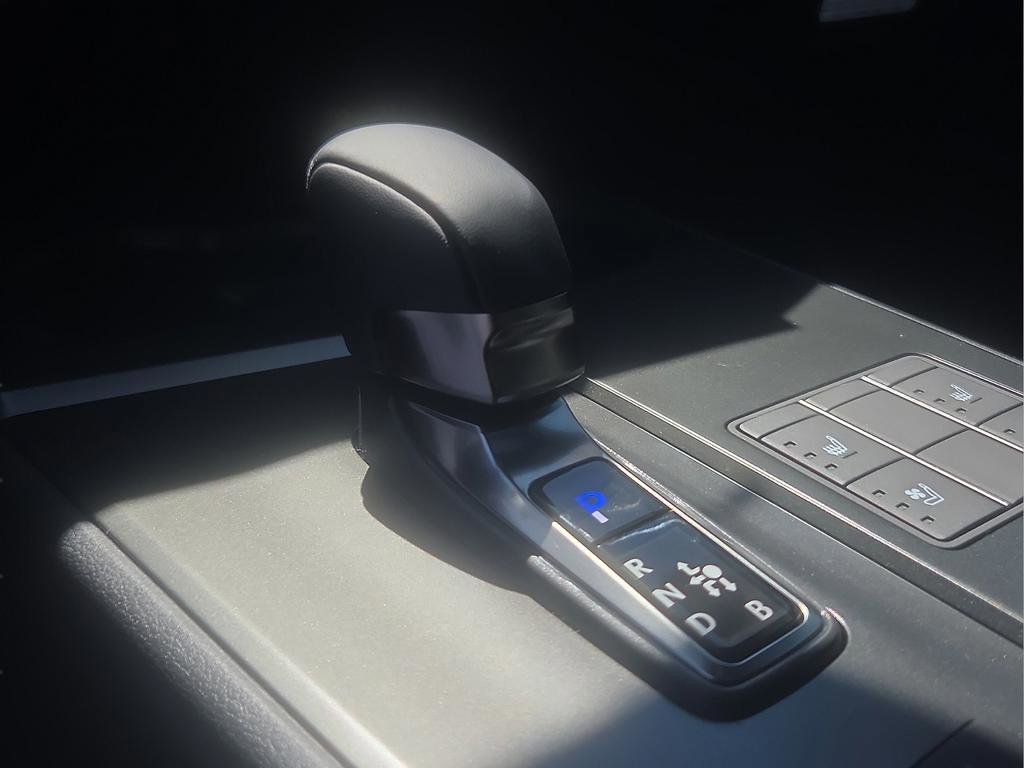 2026 Lexus UX 300h FWD