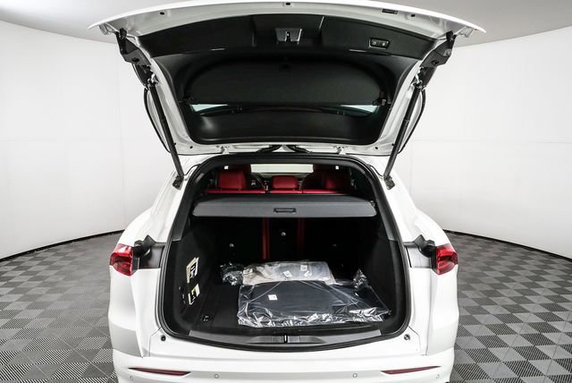 2026 Maserati Grecale Modena