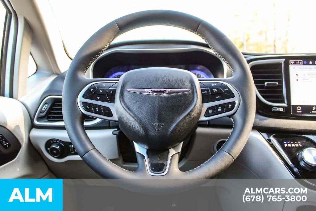 2024 Chrysler Pacifica Touring-L