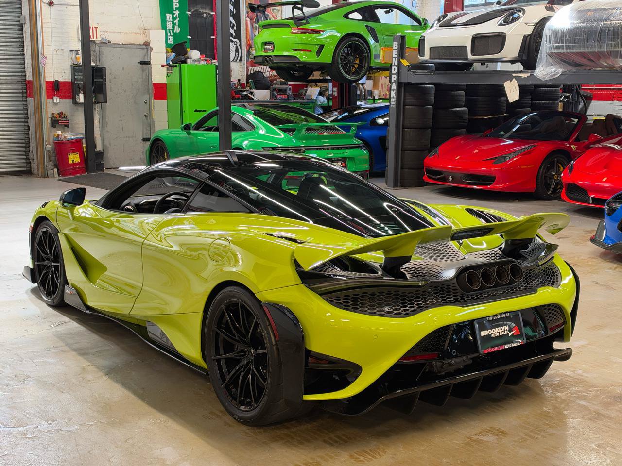 Used 2021 McLaren 765LT photo 13
