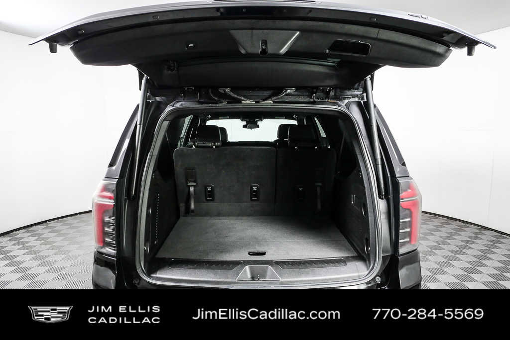 2025 Chevrolet Suburban LT