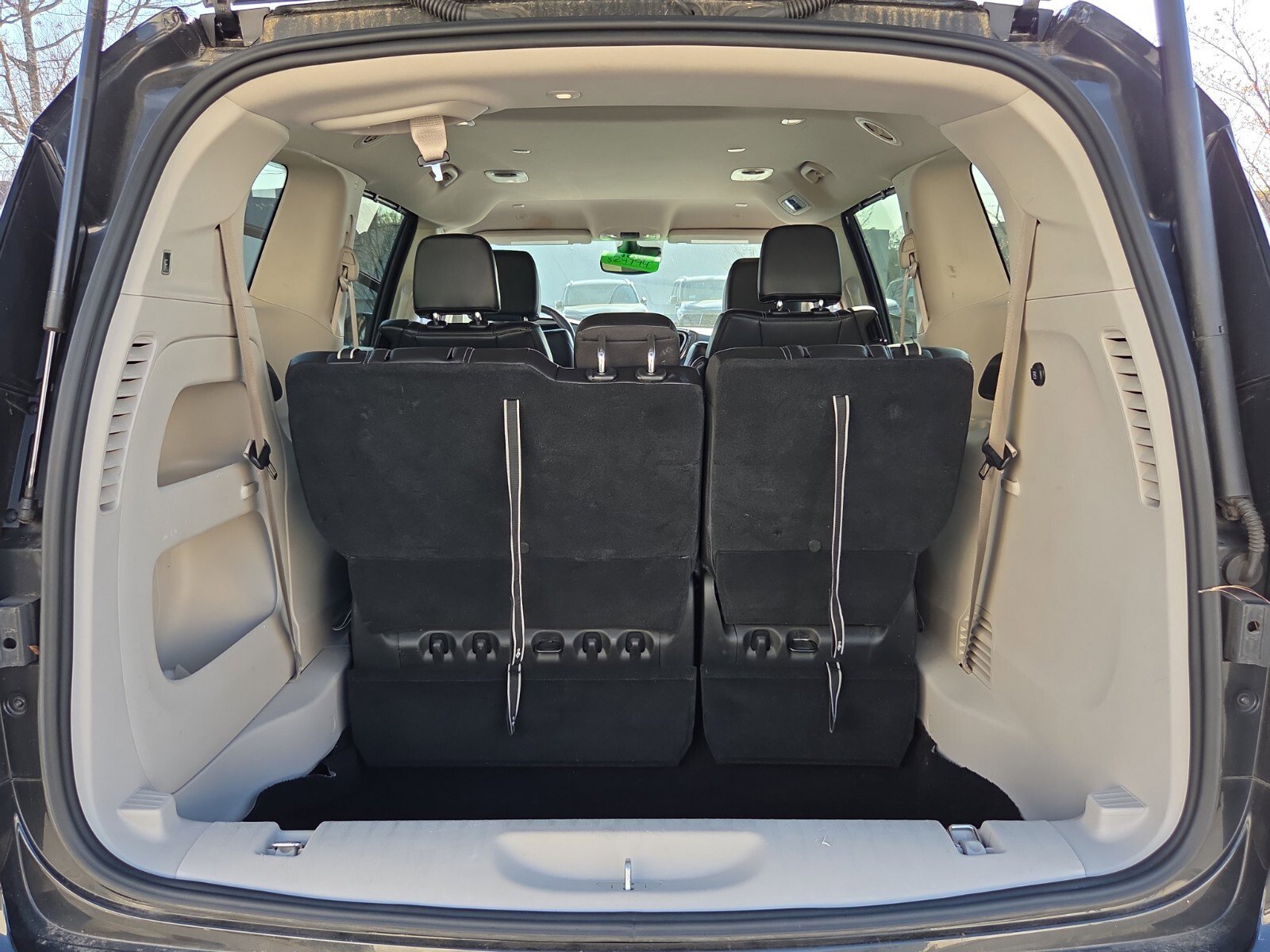 2023 Chrysler Pacifica Touring-L