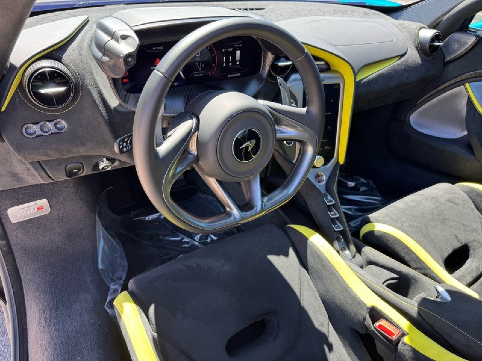 Used 2024 McLaren 750S photo 15