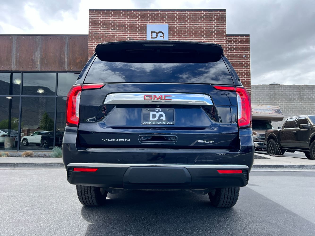 2021 GMC Yukon SLT