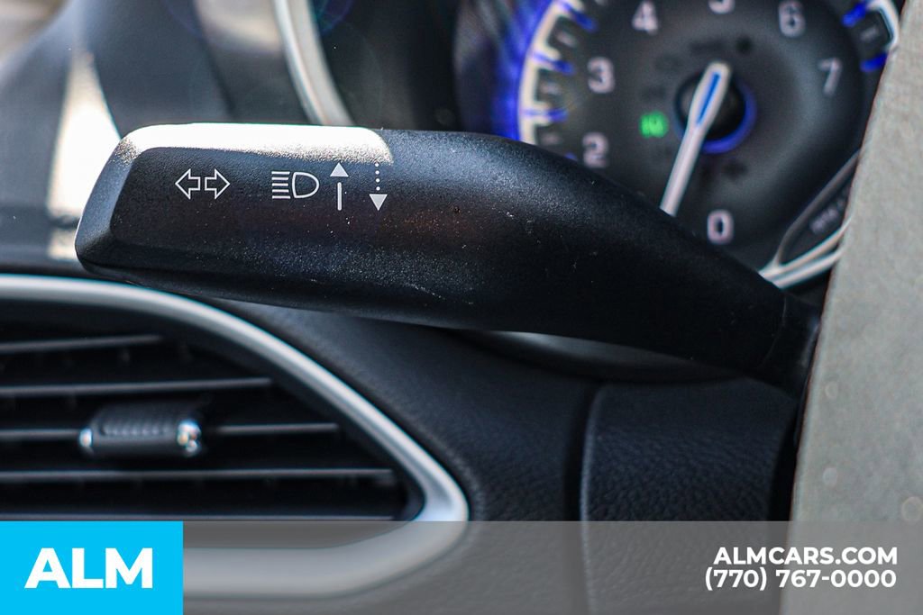 2024 Chrysler Pacifica Touring-L