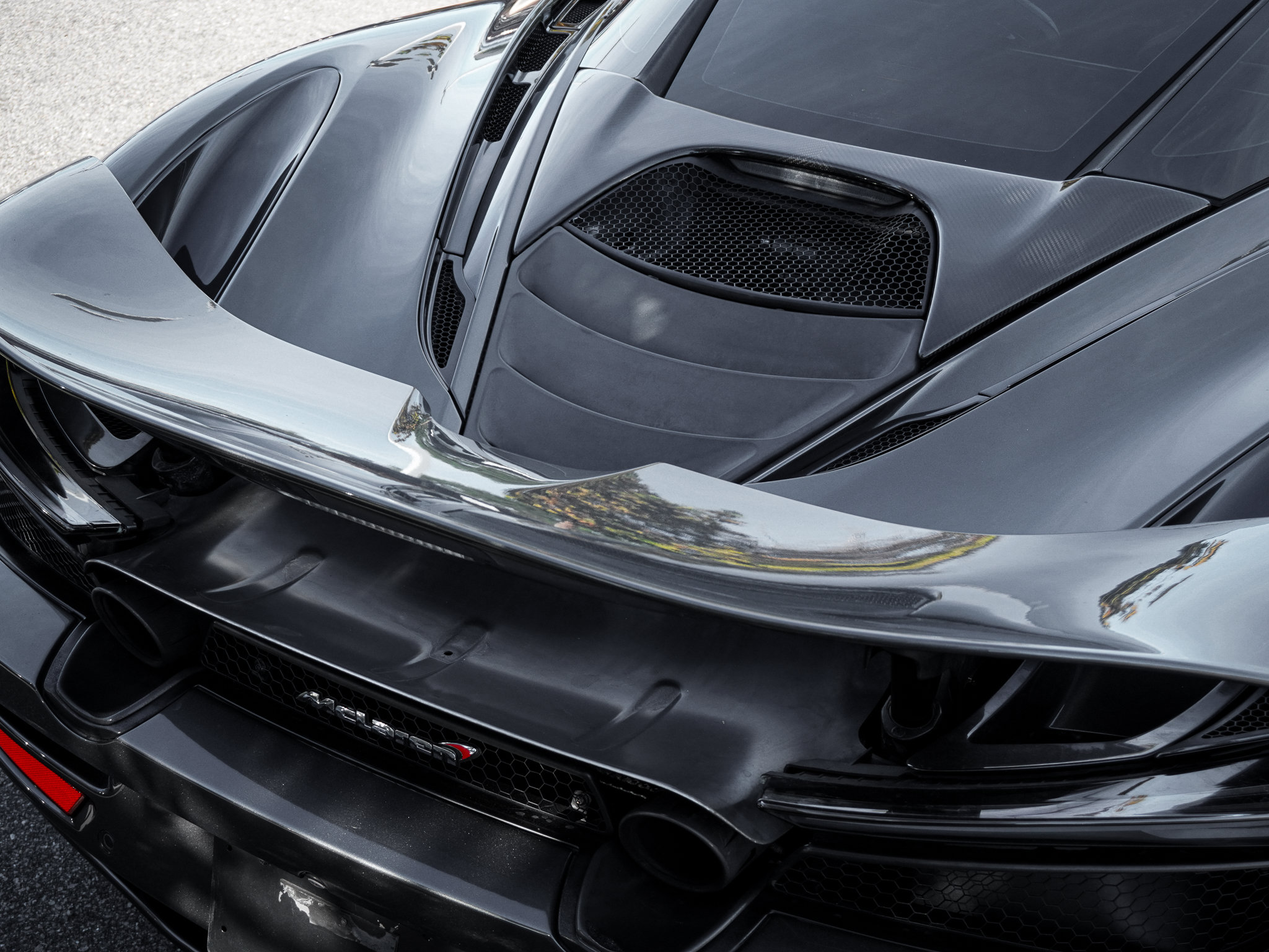 Used 2018 McLaren 720S Luxury photo 34