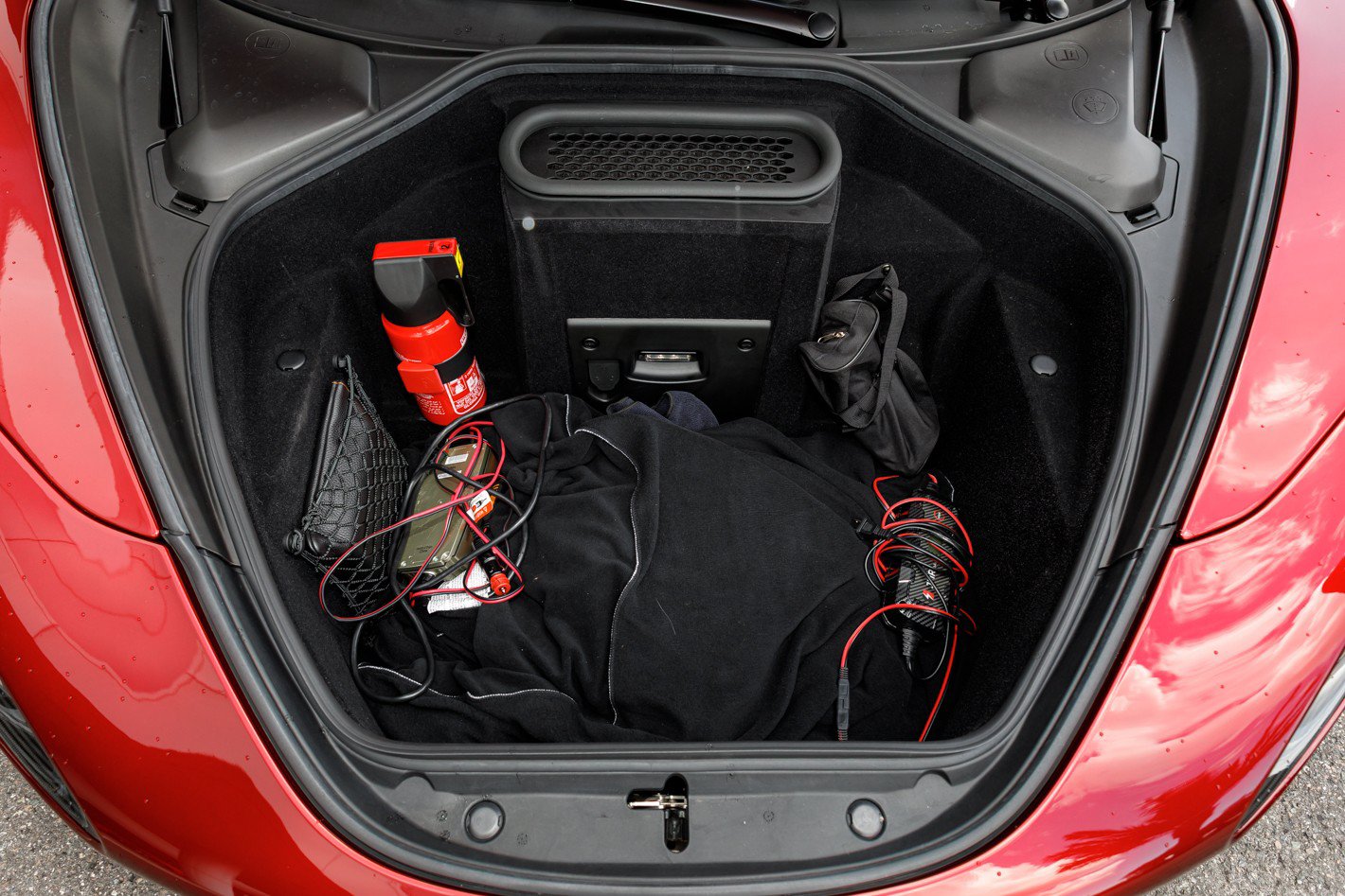 Used 2018 McLaren 720S Luxury photo 28