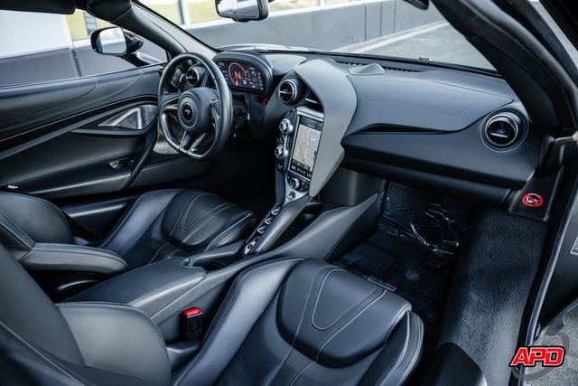 Used 2019 McLaren 720S photo 17