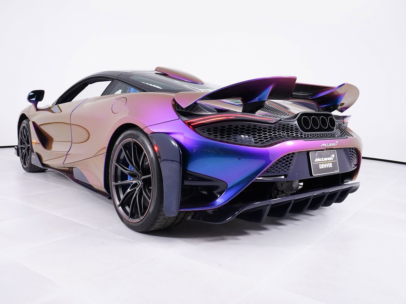Used 2021 McLaren 765LT photo 21