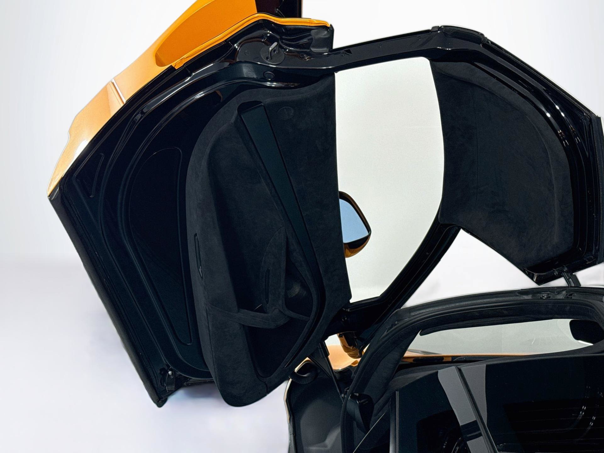 Used 2025 McLaren 750S photo 19