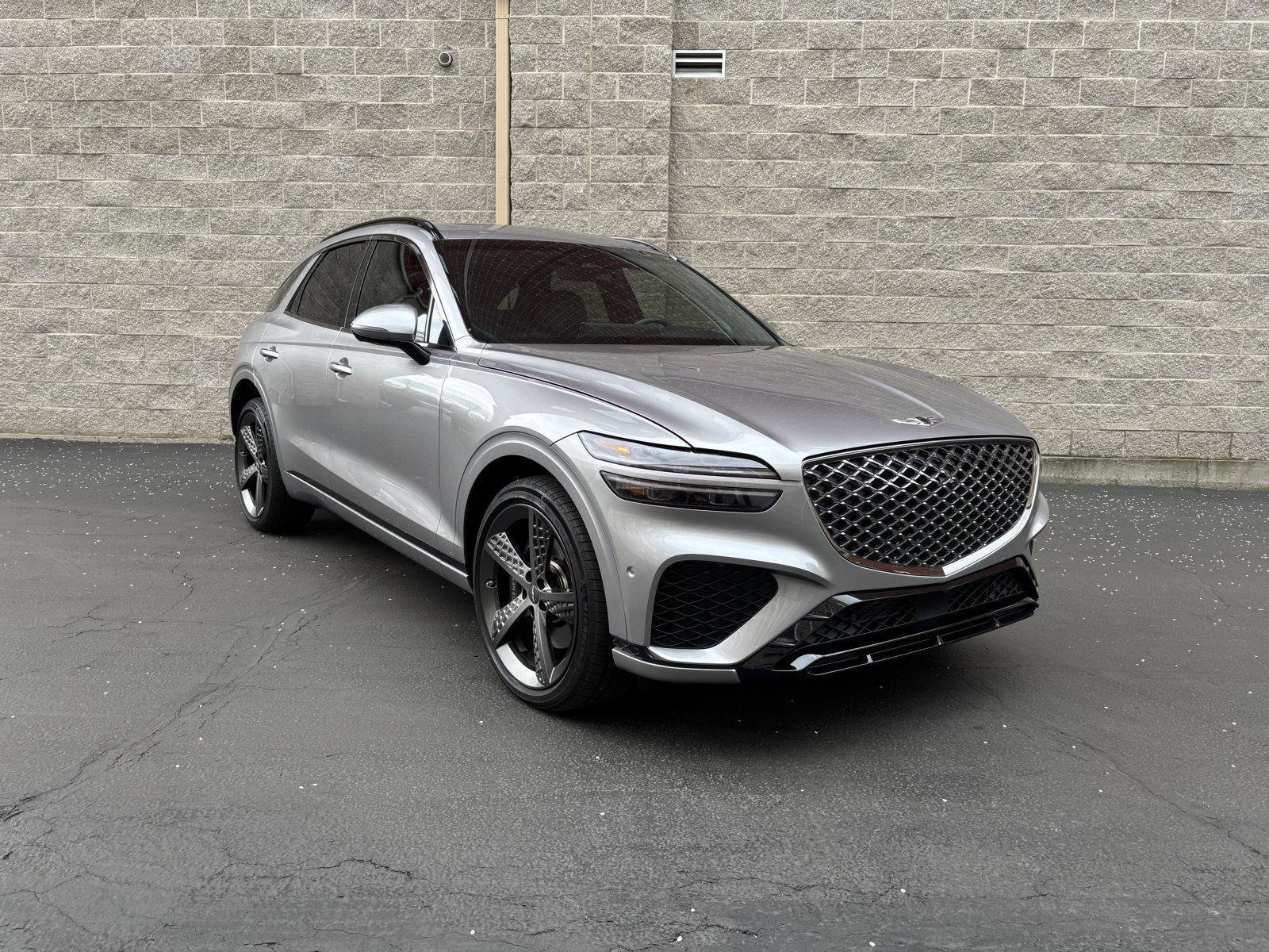 Used 2025 Genesis GV70 2.5T w/ Sport Prestige Package