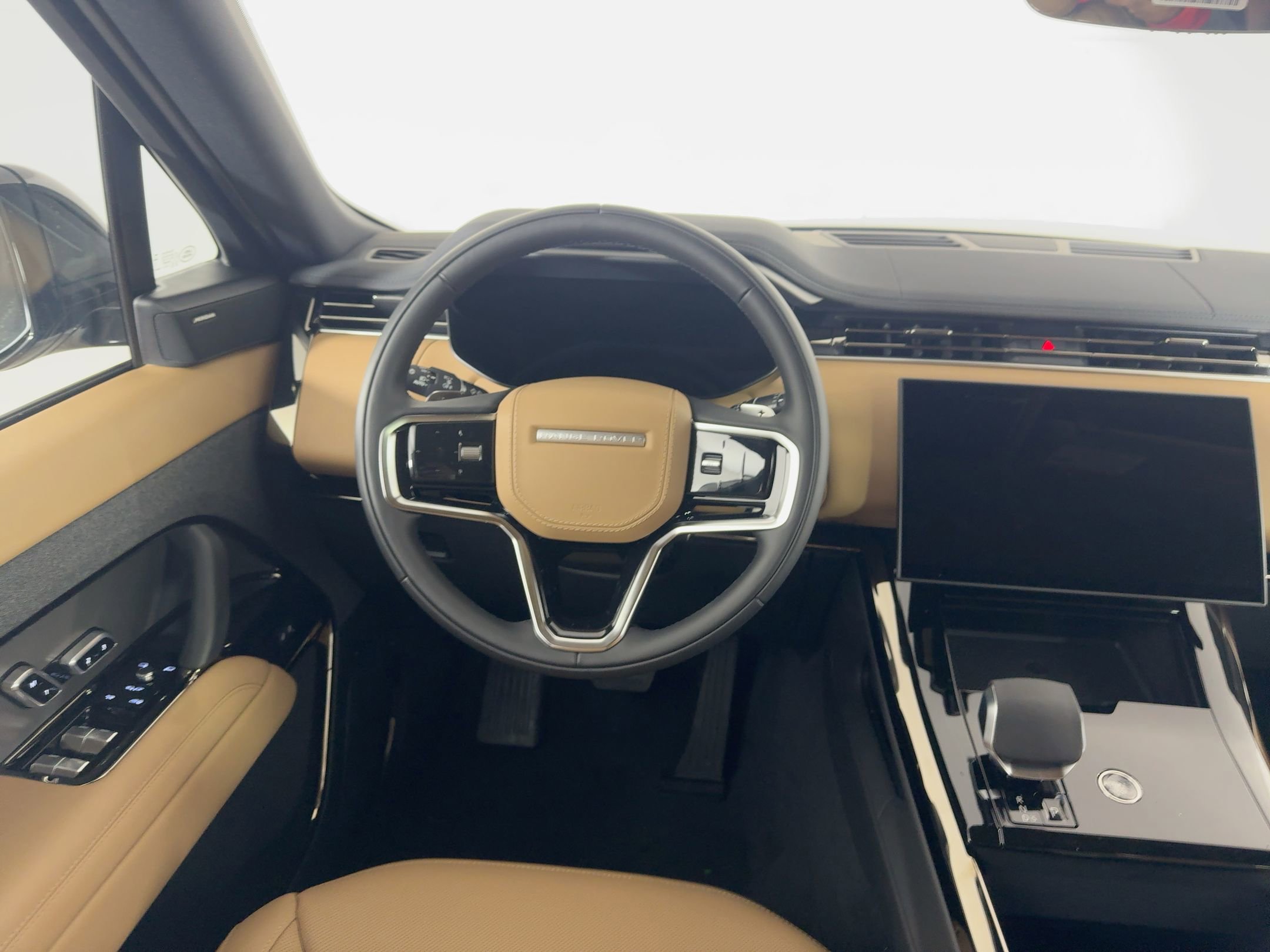 2026 Land Rover Range Rover Sport SE