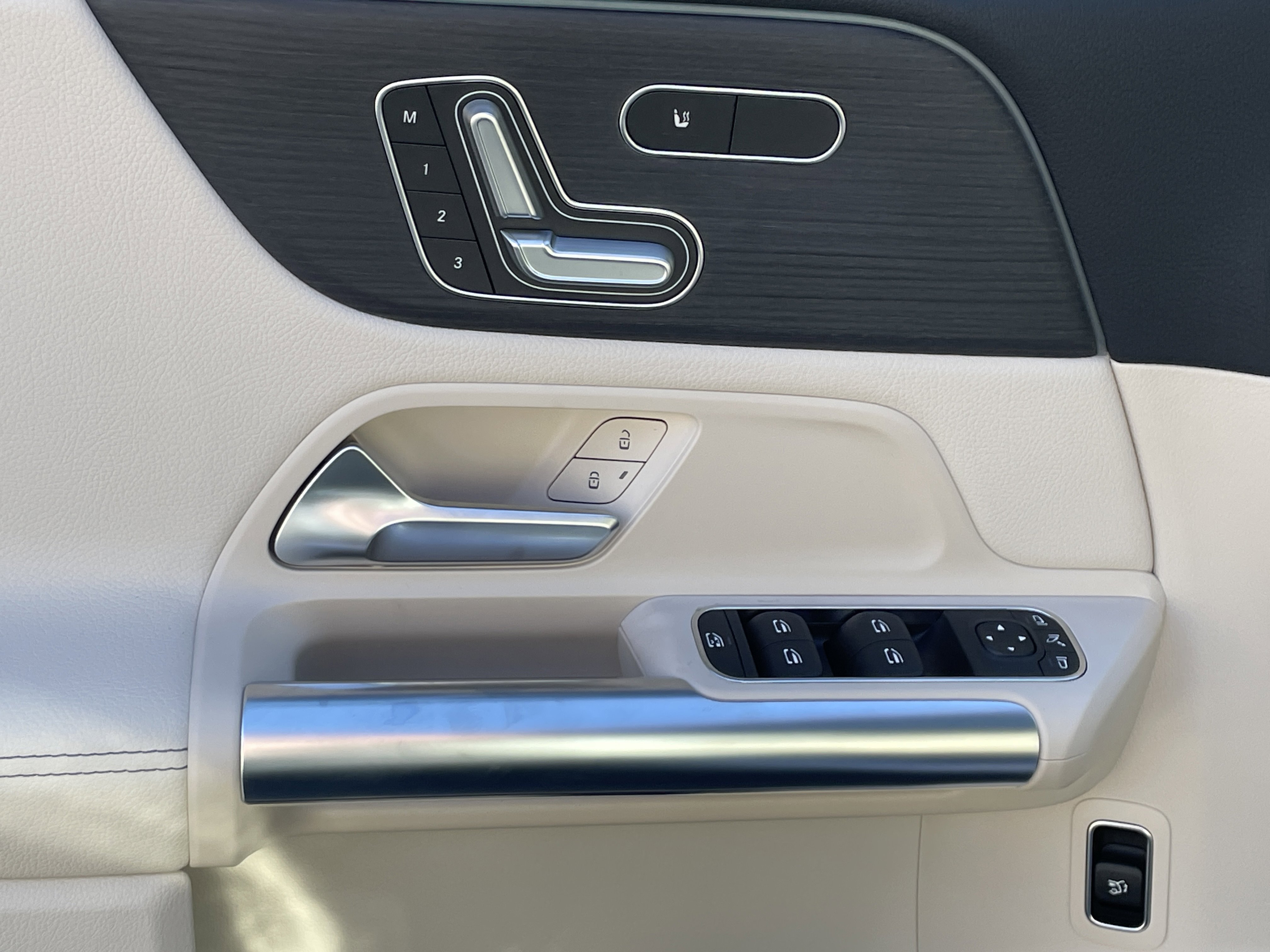 2026 Mercedes-Benz GLA 250