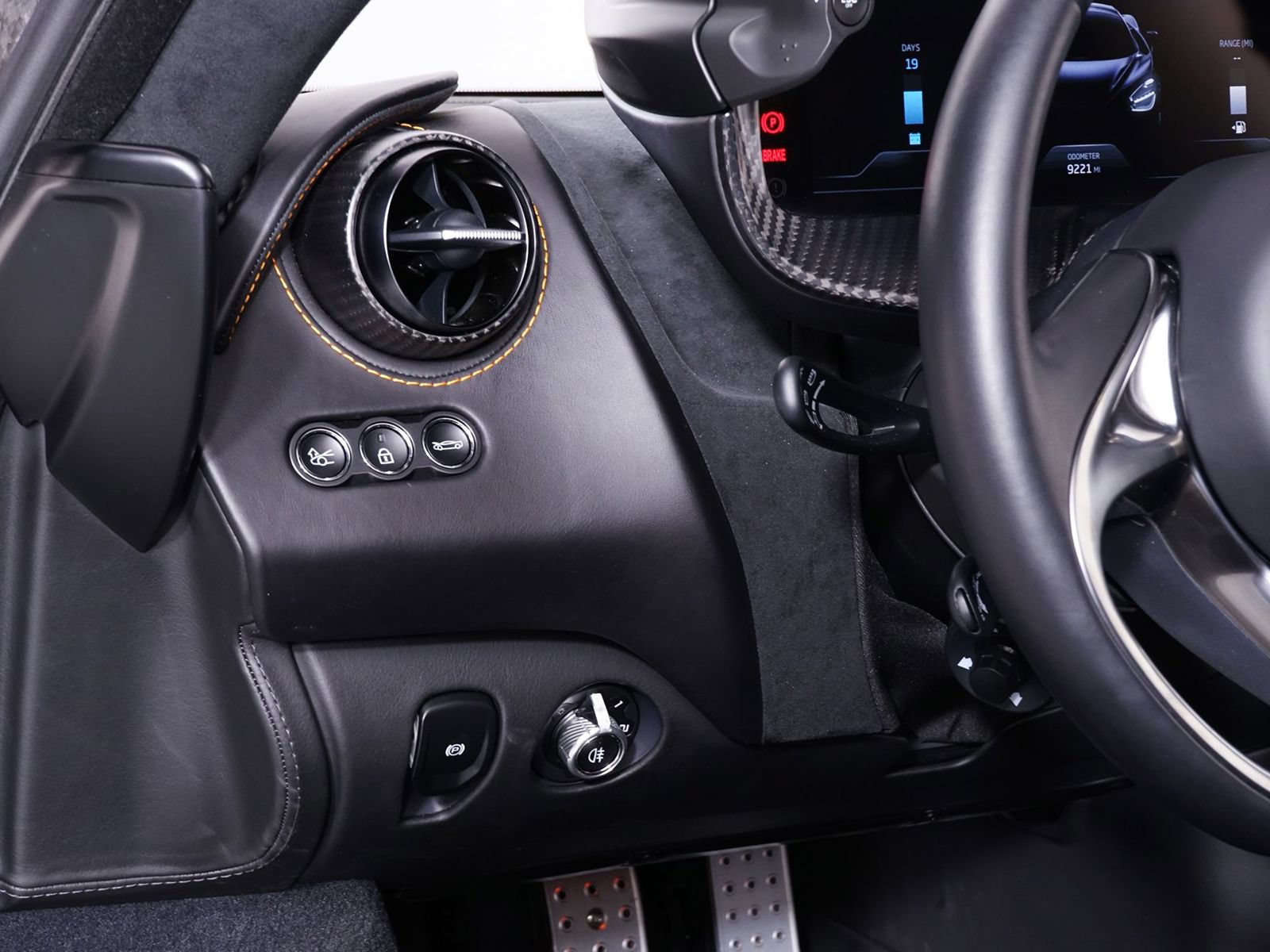 Used 2024 McLaren 750S photo 14