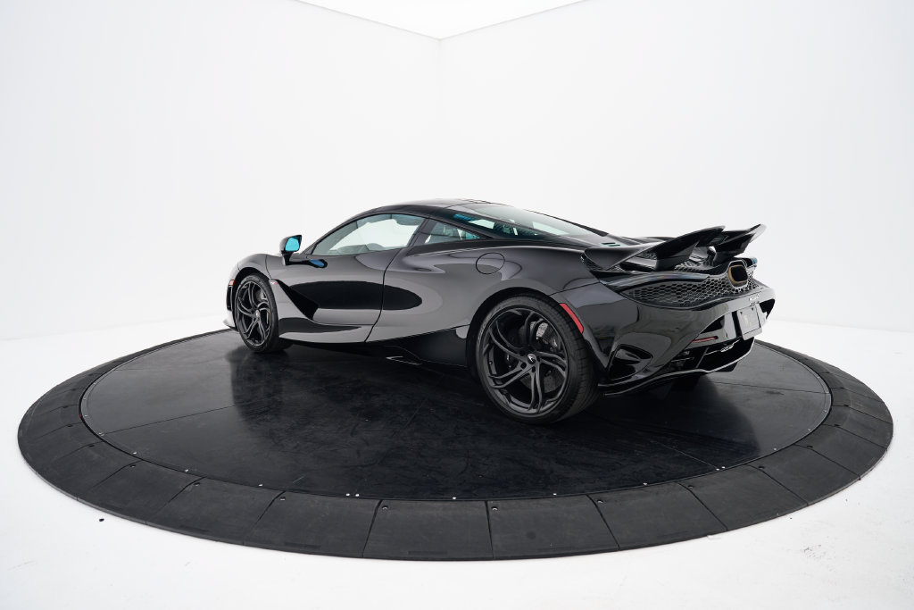 Used 2025 McLaren 750S photo 14