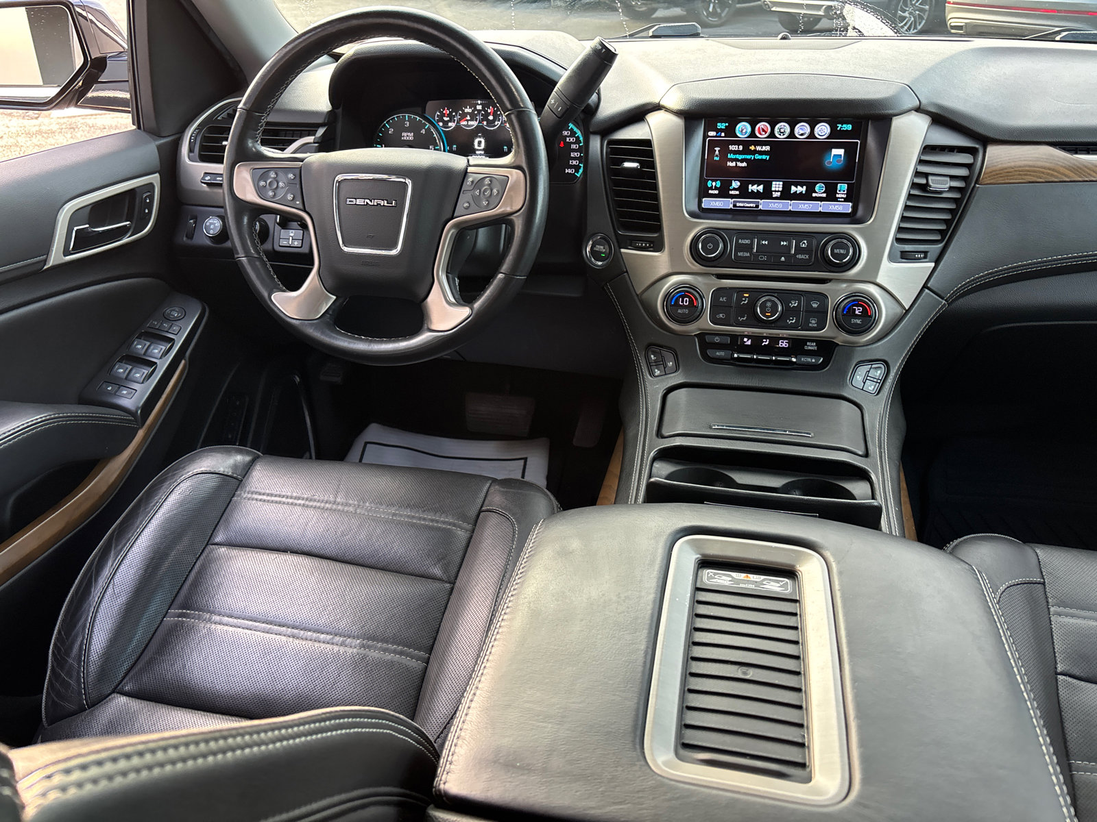 2020 GMC Yukon XL Denali