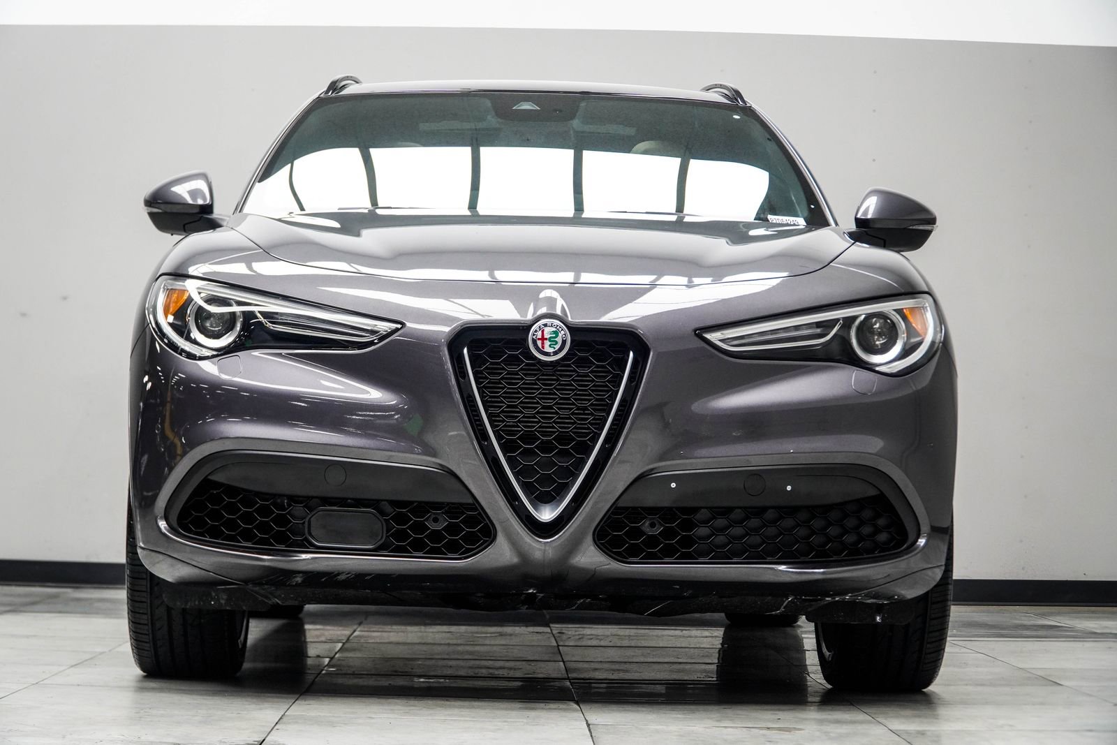 2023 Alfa Romeo Stelvio Ti Lusso