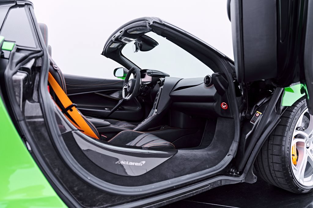 Used 2025 McLaren 750S Spider photo 56