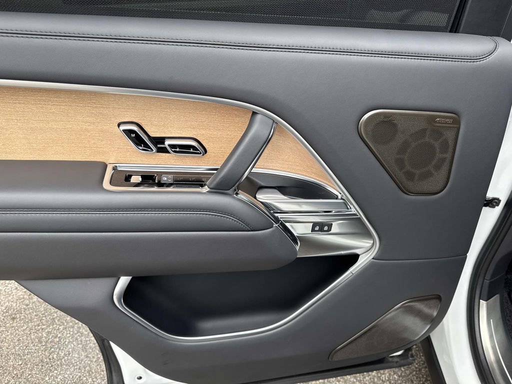 2023 Land Rover Range Rover SV