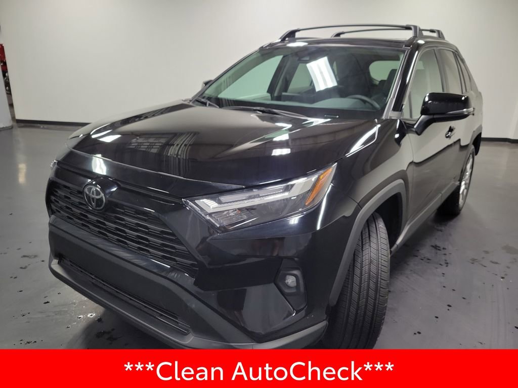 2025 Toyota Rav4 XLE Premium