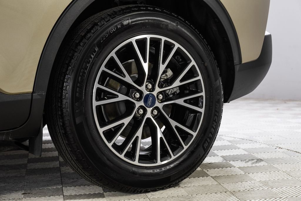 2021 Ford Escape SEL