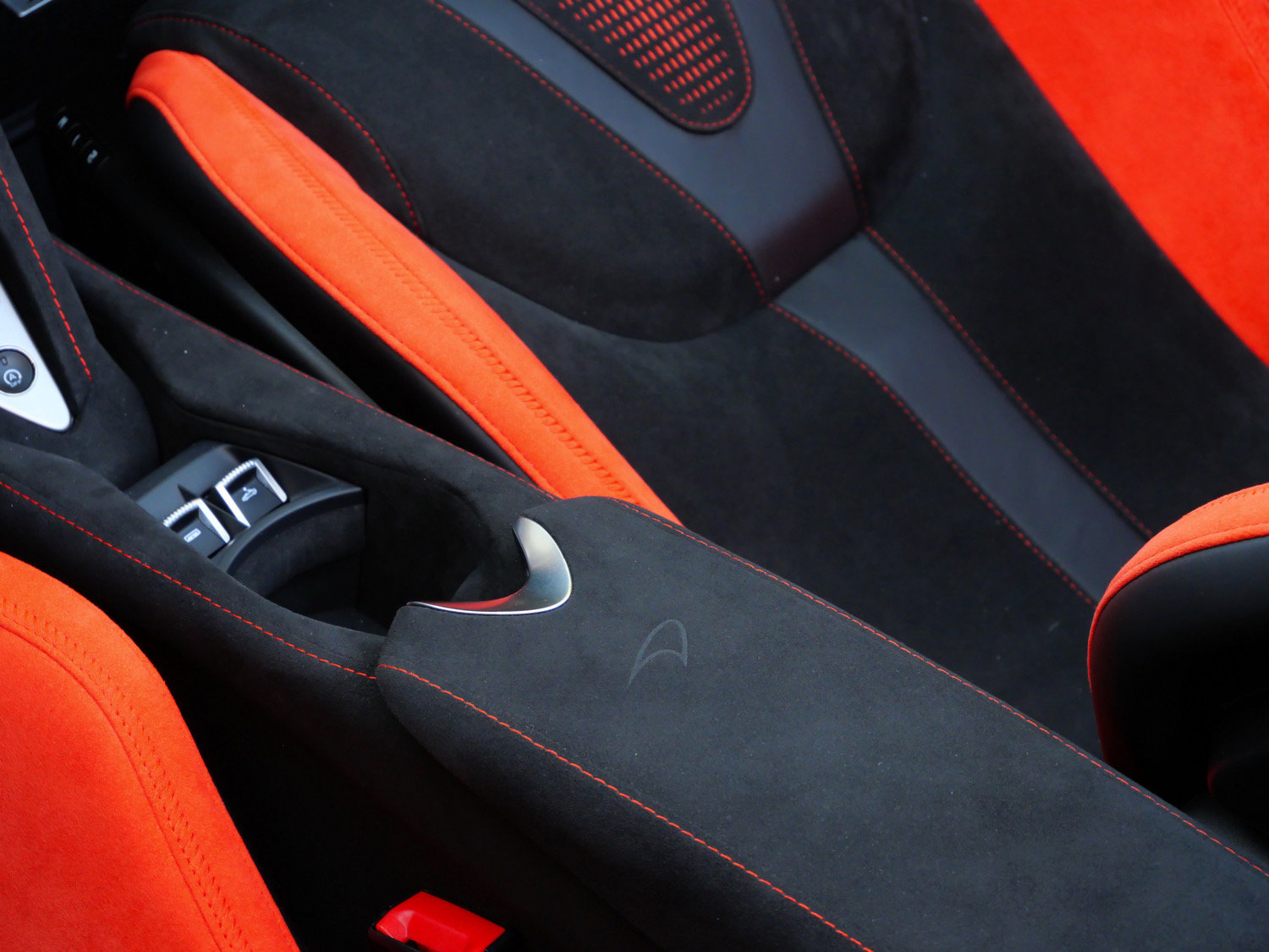 Used 2024 McLaren 750S Spider photo 27