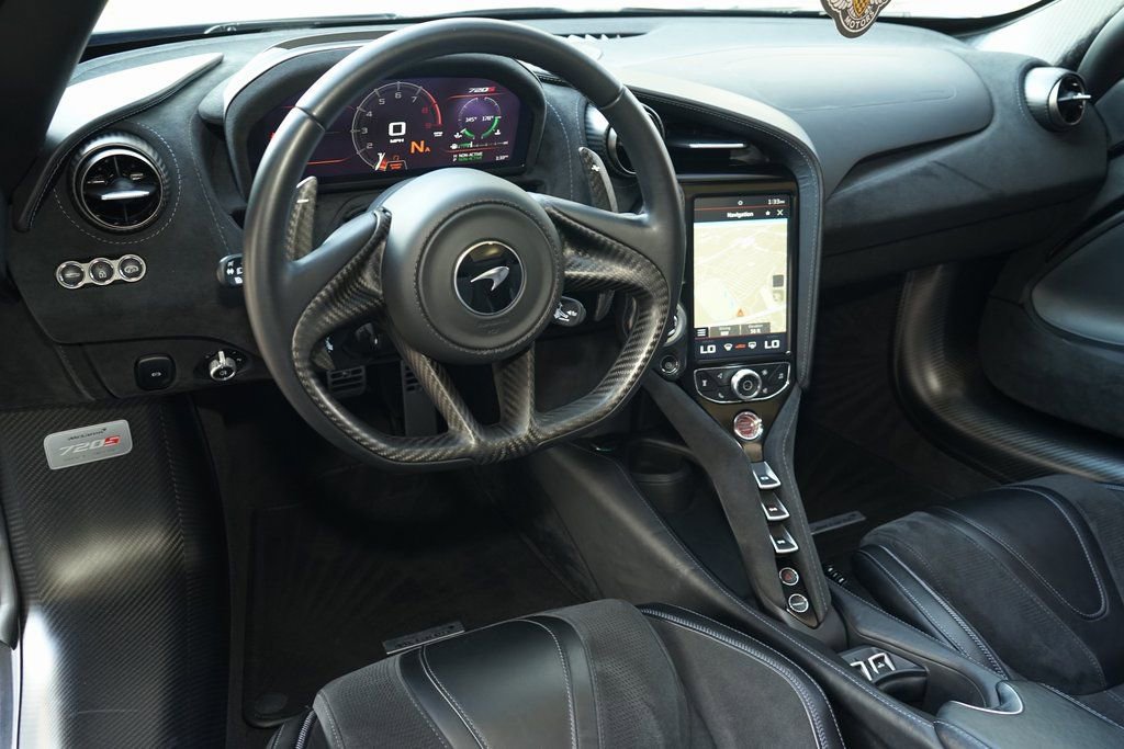 Used 2020 McLaren 720S Spider photo 12