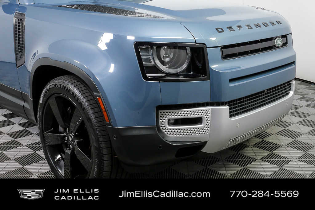 2023 Land Rover Defender 110 SE