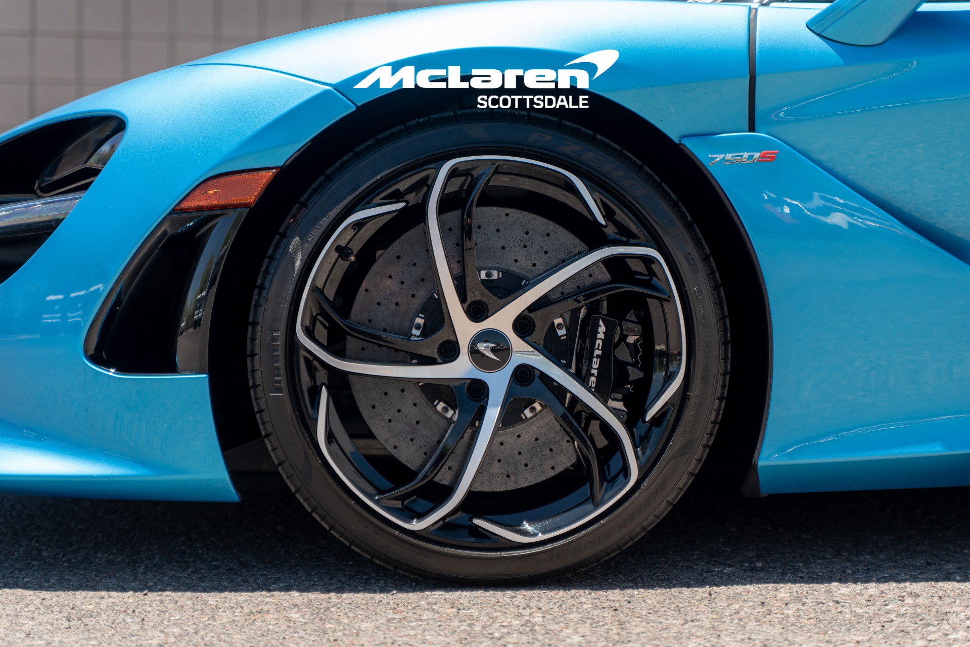 Used 2024 McLaren 750S Spider photo 28