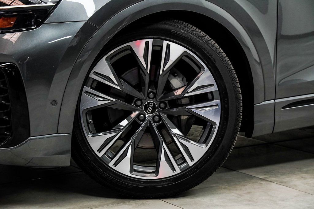 2024 Audi Q8 Prestige