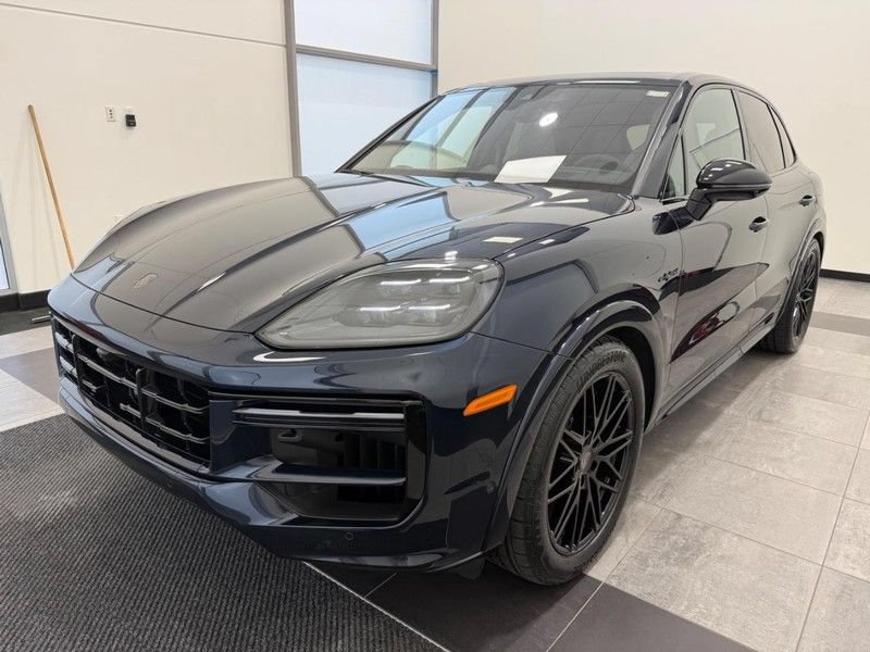 Certified 2025 Porsche Cayenne Turbo
