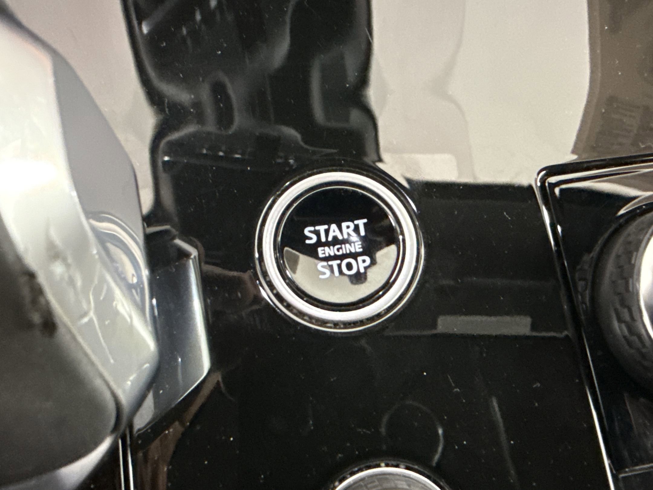 2023 Land Rover Range Rover Sport SE