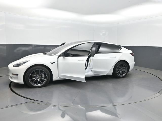 2019 Tesla Model 3 Mid Range