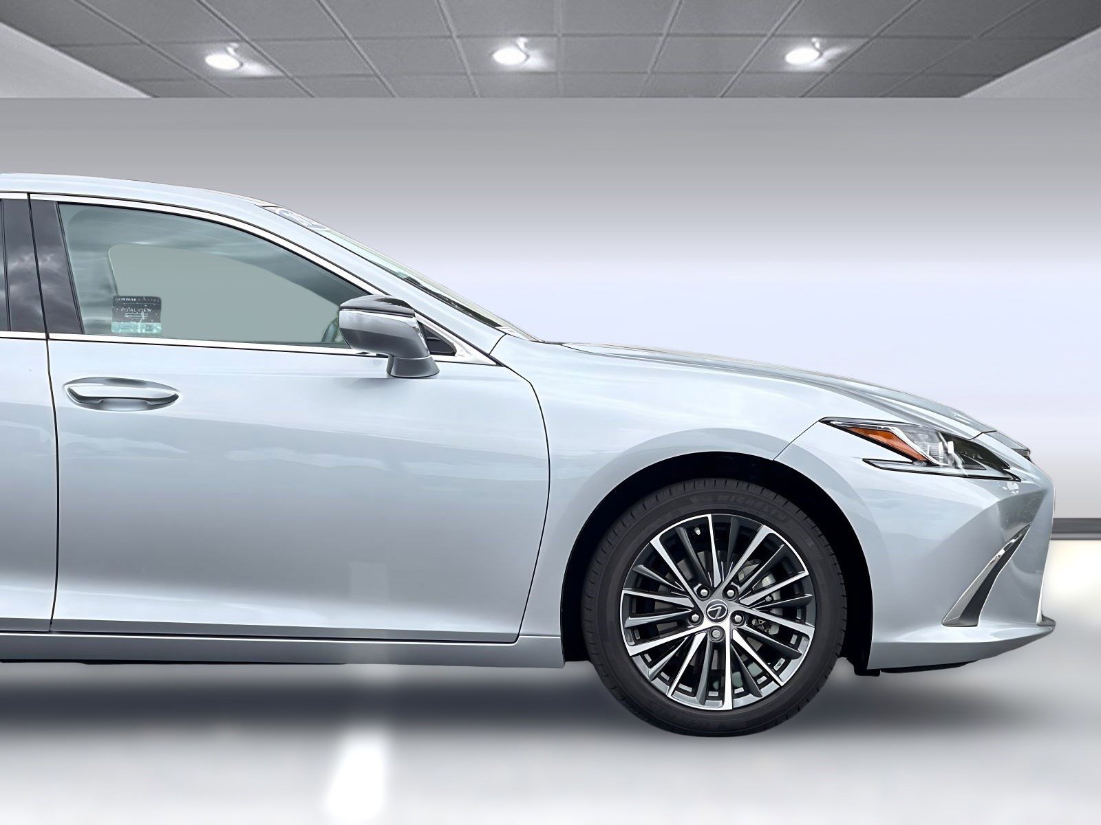 2023 Lexus ES 300h