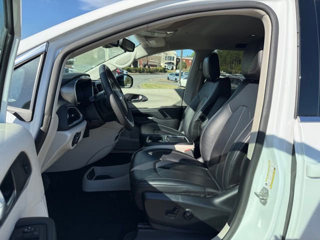 2024 Chrysler Pacifica Touring-L