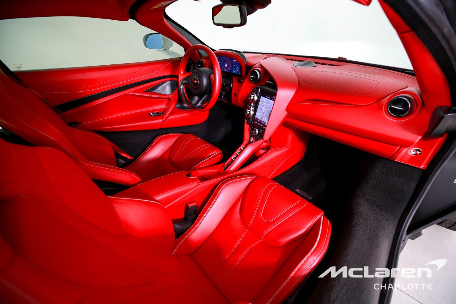 Used 2019 McLaren 720S photo 19